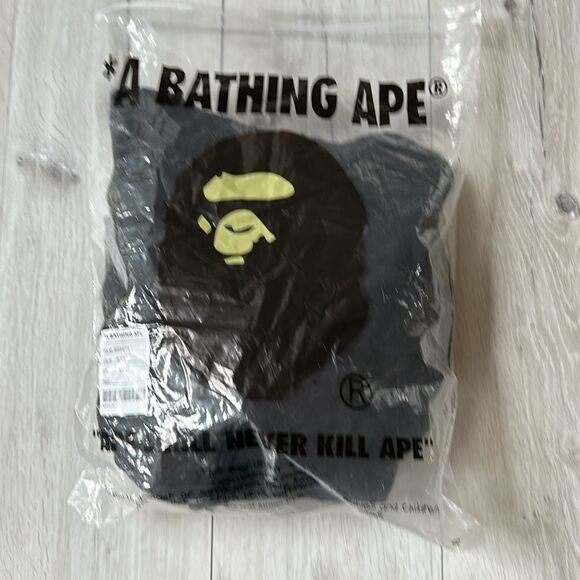 A Bathing Ape BAPE Shark Full Zip Hoodie Camo Hood 'Black’ NWT in packaging. - Picture 7 of 7